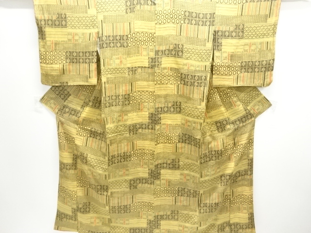 Japanese Kimono / Chirimen Kinsha Silk